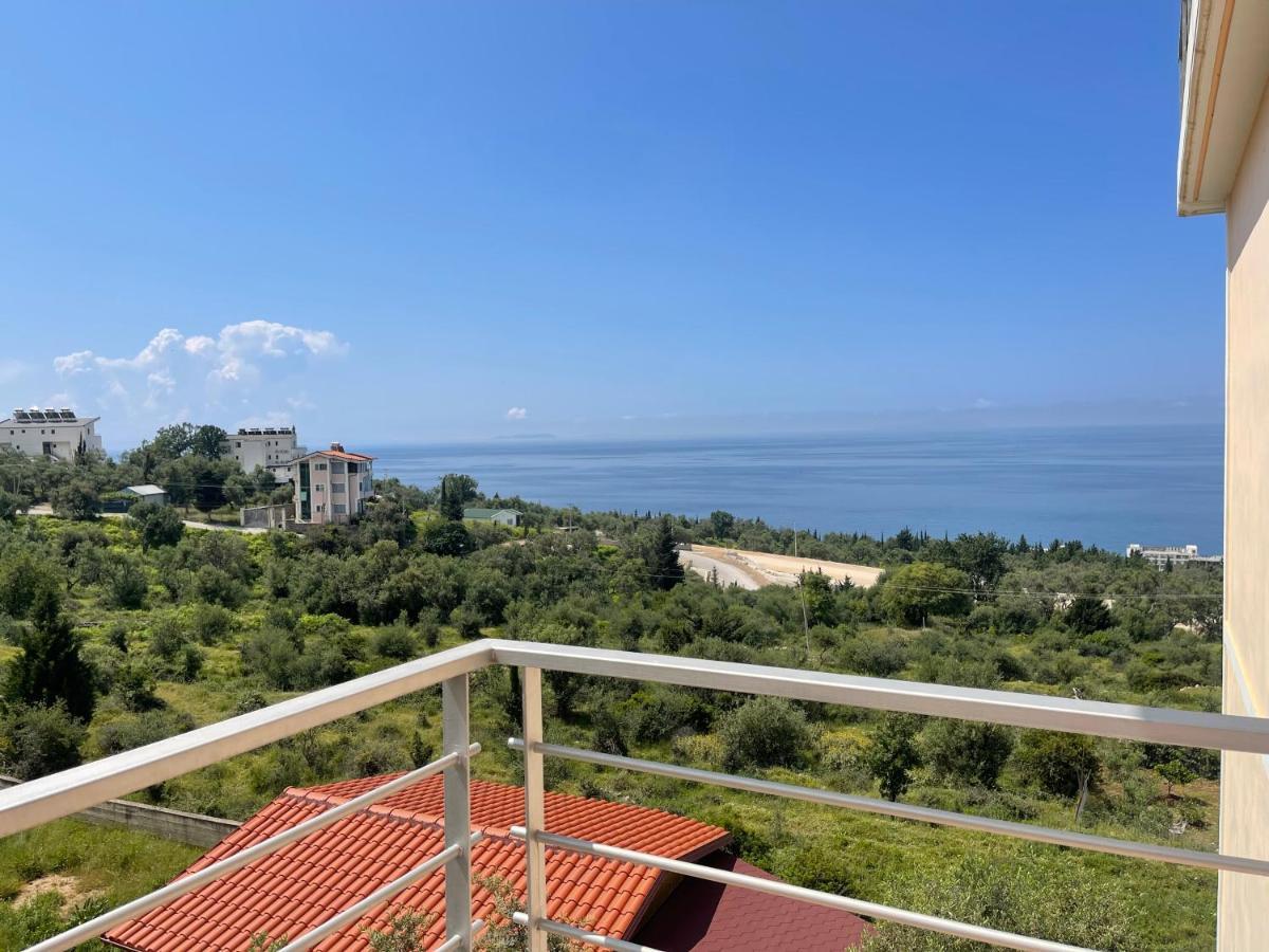 Season Inn Dhërmi Εξωτερικό φωτογραφία