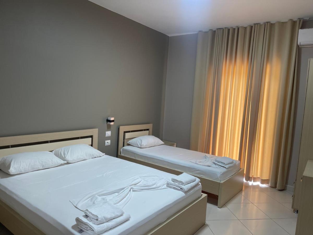 Season Inn Dhërmi Εξωτερικό φωτογραφία