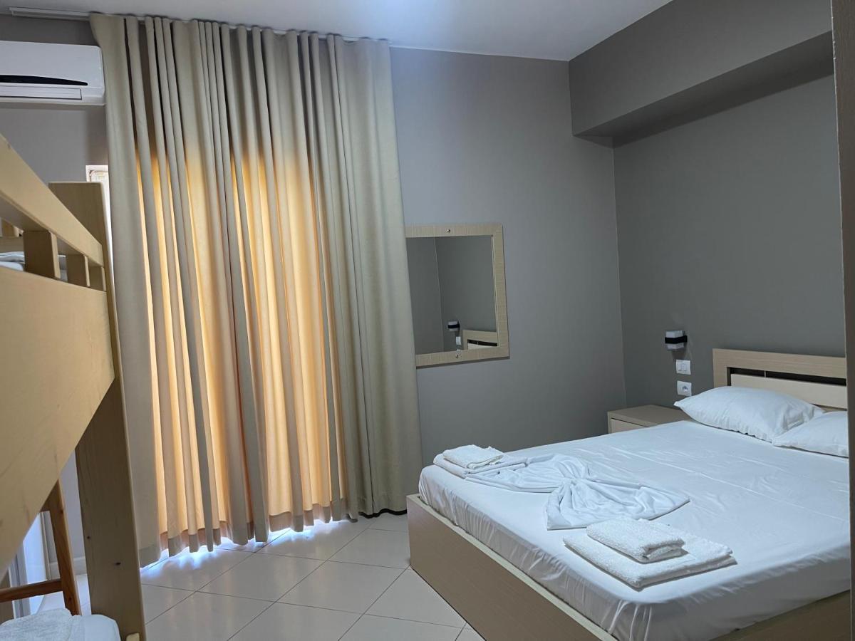 Season Inn Dhërmi Εξωτερικό φωτογραφία