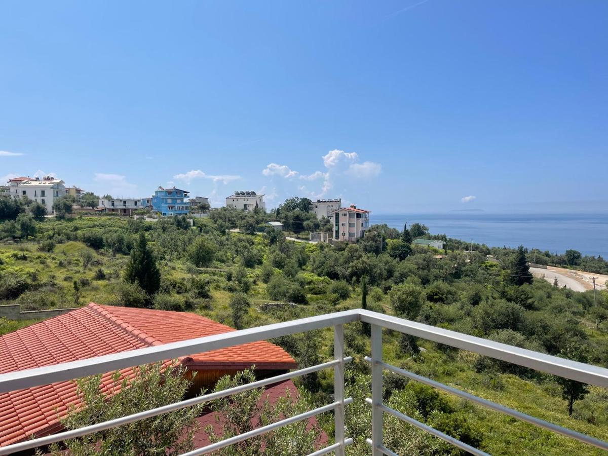 Season Inn Dhërmi Εξωτερικό φωτογραφία