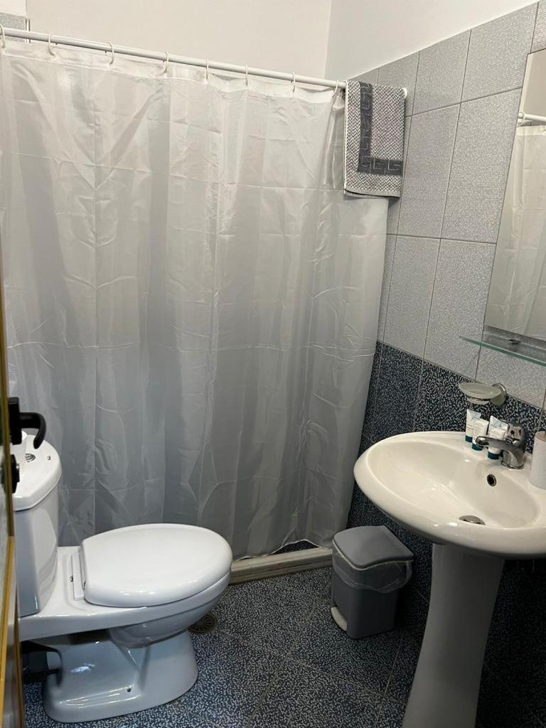Season Inn Dhërmi Εξωτερικό φωτογραφία