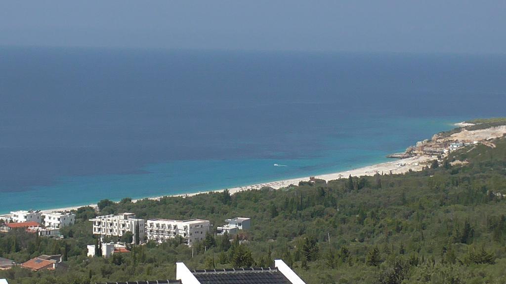 Season Inn Dhërmi Εξωτερικό φωτογραφία